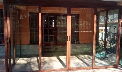 Лакиране на дървена дограма 10